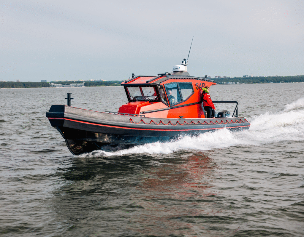 Larsen 38 PRO HDPE search and rescue workboat render